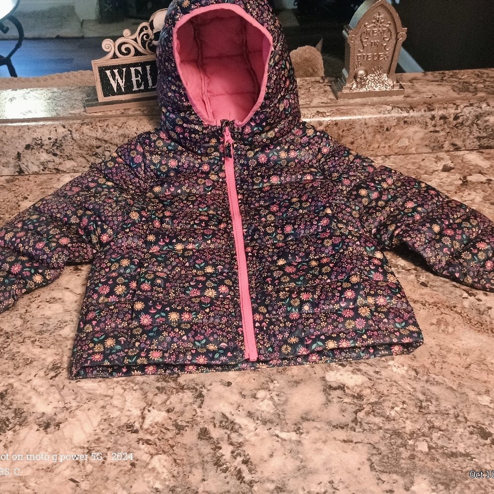 Jumping Beans Floral Puffer Jacket - Pink and Purple 5t - Picture 3 of 5